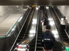 -汉中路(地铁站)