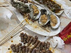 -蚝哥花姐湛江烤生蚝(美丽湾市场店)