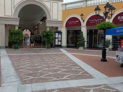 -佛罗伦萨小镇广佛名品奥特莱斯(疏港路店)