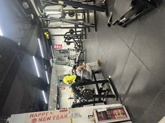 -超鹿运动(达信大厦店)