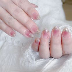 -H12 STAR日式美甲美睫专门店