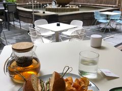 -潮一不贰·法式甜品·生日蛋糕·西式简餐(外滩店)