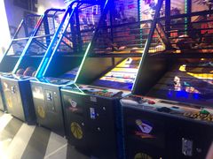 -世代星球·保龄球·镭战真人CS·团建(杨浦店)
