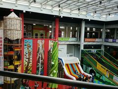 -蒙特利亲子乐园