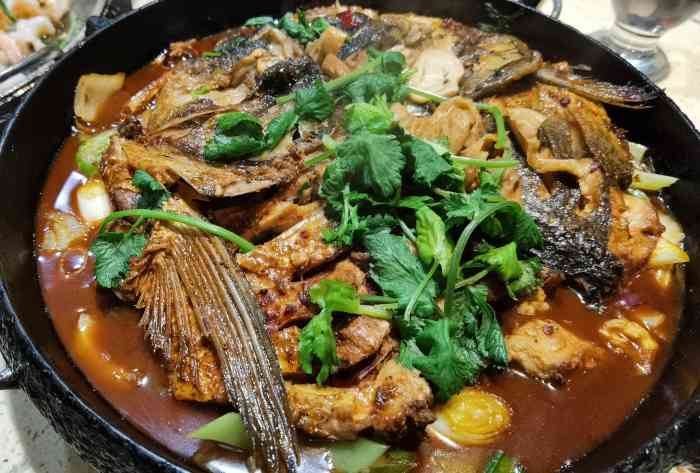 鱼头王(五一路店)-"还不错,口味蛮好,菜品也丰富,消费过很多.