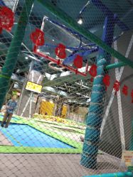 -反弹蹦床公园·亲子乐园·团建·派对(尚品奥莱店)