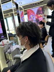 -藤野造型烫发染发