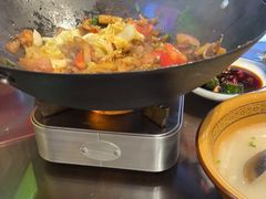 -富正毅三下锅·湘西韵味(天门山索道店)