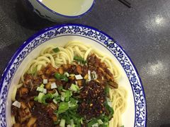 -云峰金顶兰州牛肉面(雄越店)
