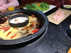 -晓宇重庆火锅(龙首店)