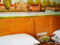 -维也纳智好酒店(深圳罗湖口岸国贸火车站店)