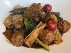金玉满堂-北京老铺烤鸭(老城根店)