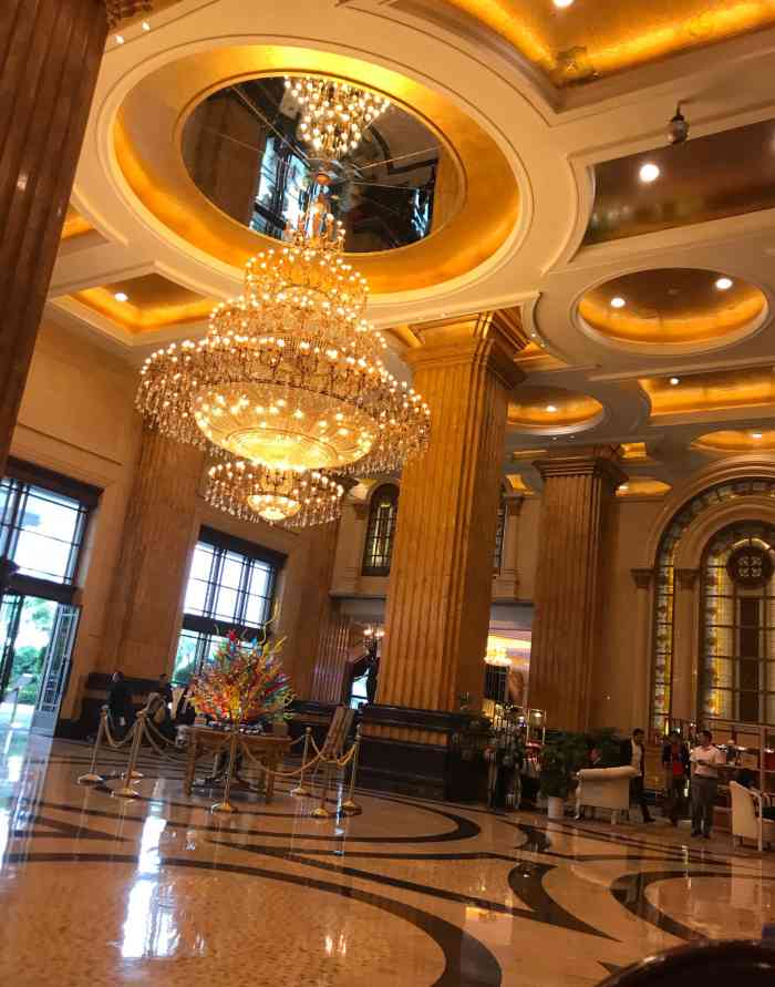 澳维酒店-"重庆,一个很有特色的城市.在靠近老妹住所.