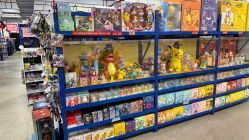 -逝水玩具折扣店