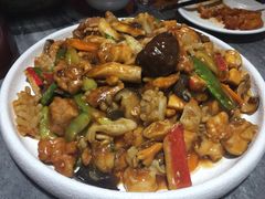 -大胡同天津菜·海肠捞饭·津门皮皮虾锅贴一绝(西姜井店)