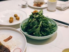 凉拌蓬蒿菜-南麓·浙里(外滩店)