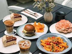 -潮一不贰·法式甜品·生日蛋糕·西式简餐(外滩店)