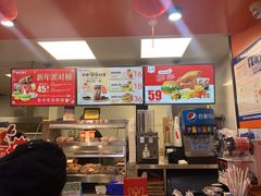 -华莱士·全鸡汉堡(五号路店)