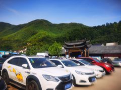 -安吉龙王山峡谷漂流