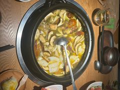 -一朵菌·野生菌探索家火锅(南亚店)
