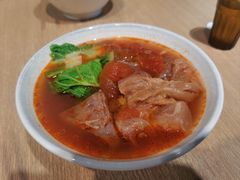 -牛易馆(全台唯一葷素牛肉麵館)