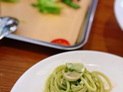 青酱蘑菇鸡肉意面-UPPER KITCHEN(延安路店)