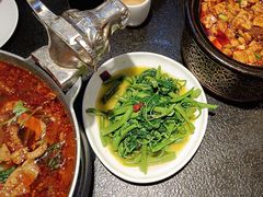 -万重锦·人文川菜馆(骡马市店)