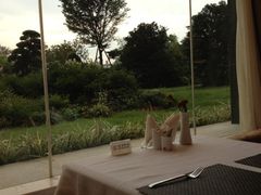 靠近花园的座位-诸暨祥生世纪酒店