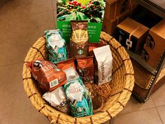 -星巴克(宁波月湖盛园店)