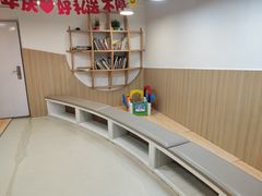-乐游宝宝亲子游泳(徐汇中心)