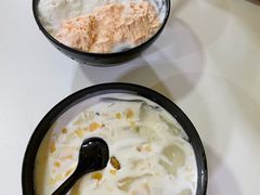 -志龙皇冠吃货椰子铺