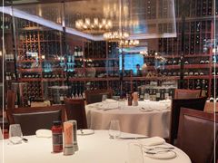 大堂-Wolfgang’s Steakhouse 沃夫冈牛排馆(上海白玉兰广场店)