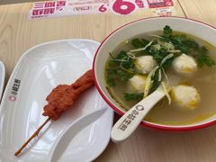 -小杨生煎(金山百联购物中心3楼店)