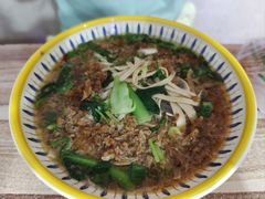 三鲜米线-老字号杨坡红油米线腊汁肉夹馍(东四道巷店)