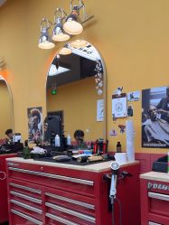 -Devilhands Barbershop男士理容店