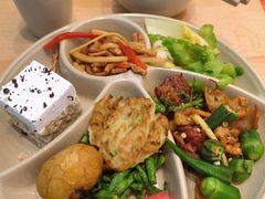 -素满香·全民食养自助(长宁龙之梦店)