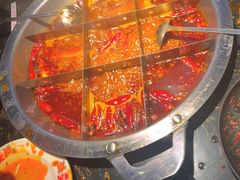-憨孃孃·重庆老火锅(红山黑金店)
