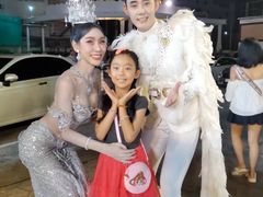 -金东尼人妖秀