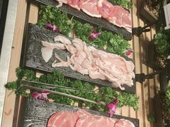 -钱小奴创意自助餐厅·原切谷饲安格斯畅吃(绍兴新昌万达店)