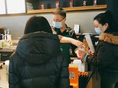 -星巴克臻选(莘庄仲盛店)