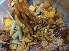 -内蒙焖面大盆骨餐馆(山大路店)