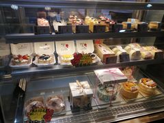 面包甜点陈列柜-长乐饼家(五羊新城店)