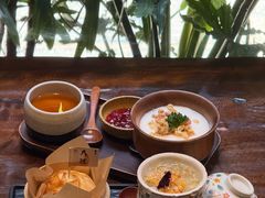 -银米·云南传统过桥米线(双廊黑金冠店)