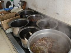 -清真八大碗(G6辅路店)
