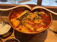 -成都你六姐·牛肉冒菜(上海环宇荟店)