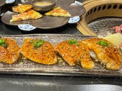 -山川小町·极番烧肉(新地假日广场店)