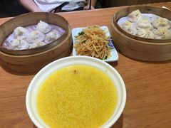 -百年龙袍蟹黄汤包(融创茂店)