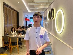 -必胜客(证大大拇指店)