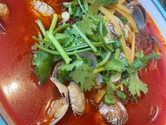 -何记花甲(海岸城旗舰店)