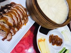 片皮鸭-新虹楼饭庄(崇明陈家镇店)